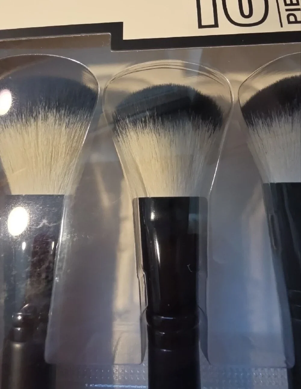 XI Collective 10-Piece Makeup Brush Set - Black & White Bristles